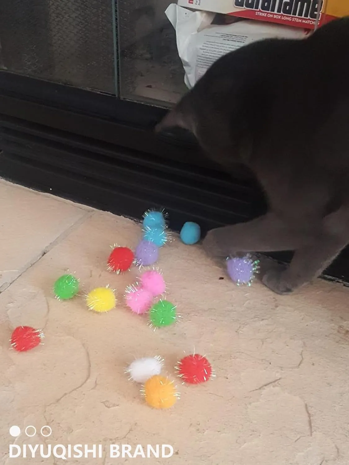 100 PCS Cat Toy Balls Interactive Sturdy Play Toys Soft Fuzzy Balls for Indoor Fun and Exercise Suitable for All Cat Breeds