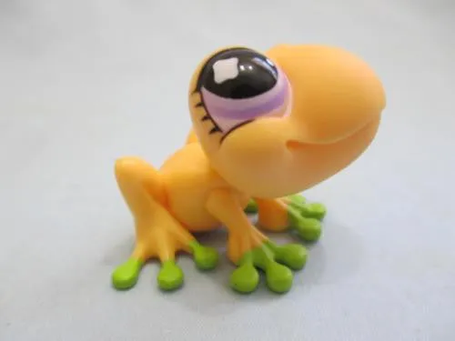 LIKE NEW LITTLEST PET SHOP LOOSE PET 928 YELLOW FROG WITH PURPLE EYES NOV21NP18
